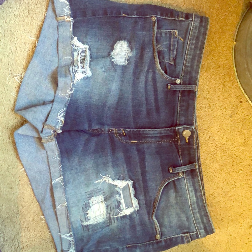 Never worn Mossimo shorts size 12